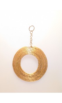 Capimix FELICIDAD - Charms Dije artesanal – Colgante Oro vegetal Capim dorado – 9×6 cm SLOWECO – 1U.