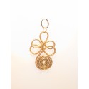 Capimix CREATIVIDAD - Charms Dije artesanal – Colgante Oro vegetal Capim dorado – 5×2,5 cm SLOWECO – 1U.