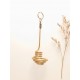 Capimix PURETE – Charm pendentif artisanal – Or végétal Capim doUrado – 6.5×1,5 cm SLOWECO – 1U