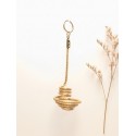 Capimix PURETE – Charm pendentif artisanal – Or végétal Capim doUrado – 6.5×1,5 cm SLOWECO – 1U