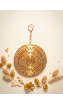 Capimix CONFIANZA - Charms Dije artesanal – Colgante Oro vegetal Capim dorado – 9×6 cm SLOWECO – 1U.