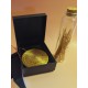 Capimix CONFIANCE – Charm pendentif artisanal – Or végétal Capim dourado – 9×6 cm SLOWECO – 1U