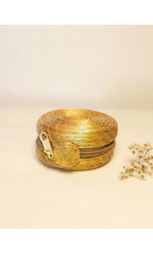 Cajita ovalada artesanal - Capim dourado - Oro vegetal – Largo 9 x Alto 8 x Ancho 4 cm - Sloweco