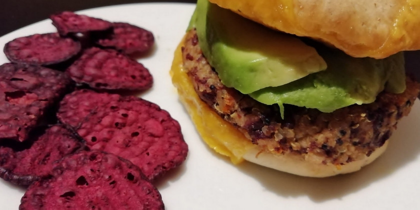 Hamburguesa vegetal: Quinoa y Alubias rojas